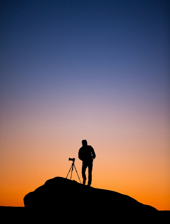 Scoutaround White Logo